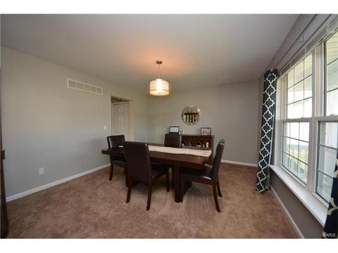 29 Quimby Ct, O'fallon, MO 63366 photo 3