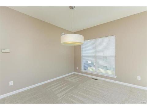 470 Brookhaven Ct, O'fallon, MO 63368 photo 4