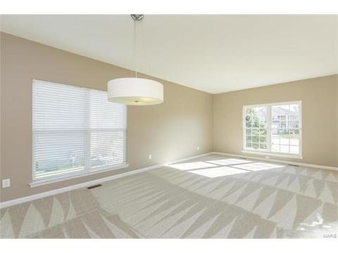 470 Brookhaven Ct, O'fallon, MO 63368 photo 5