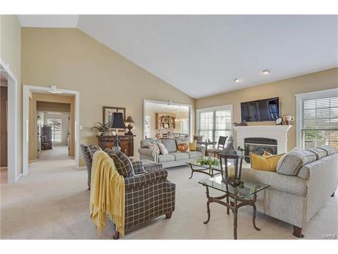 893 Cypress Trl, O'fallon, MO 63368 photo 11