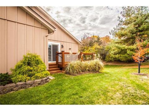 1029 Treetop Village Dr, Ballwin, MO 63021 photo 25