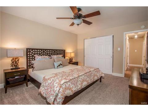 1029 Treetop Village Dr, Ballwin, MO 63021 photo 11