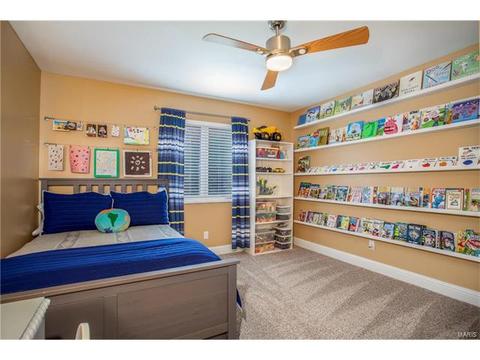 1029 Treetop Village Dr, Ballwin, MO 63021 photo 15