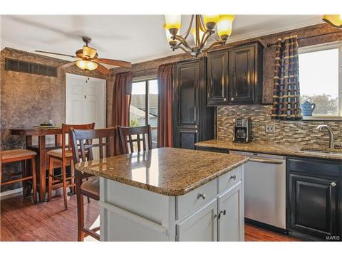 847 Molloy Dr, O'fallon, MO 63366 photo 7