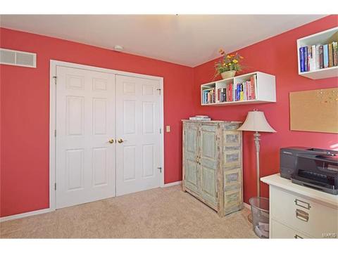 1822 Loehr Estates Ct, Ballwin, MO 63021 photo 32