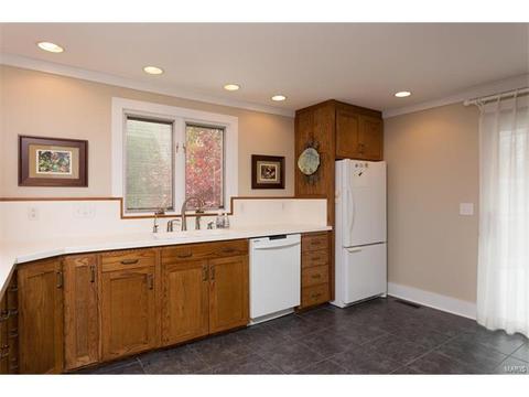 734 Jares Ct, Ballwin, MO 63011 photo 5