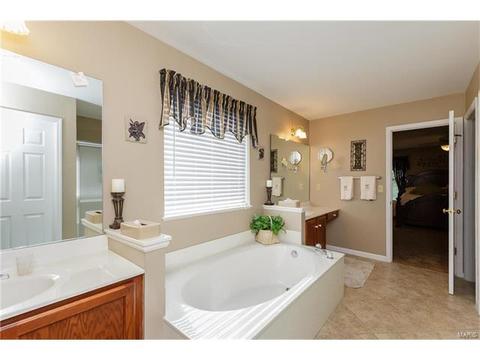582 Westonridge Ct, Wildwood, MO 63021 photo 30