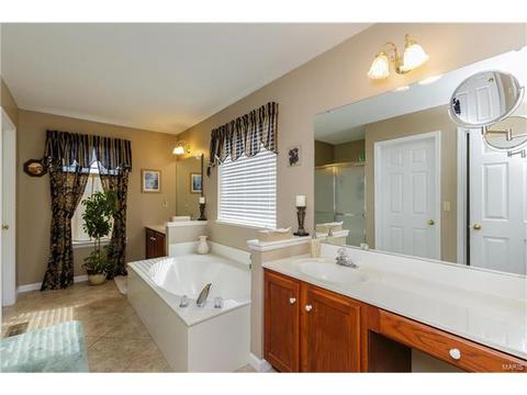582 Westonridge Ct, Wildwood, MO 63021 photo 29