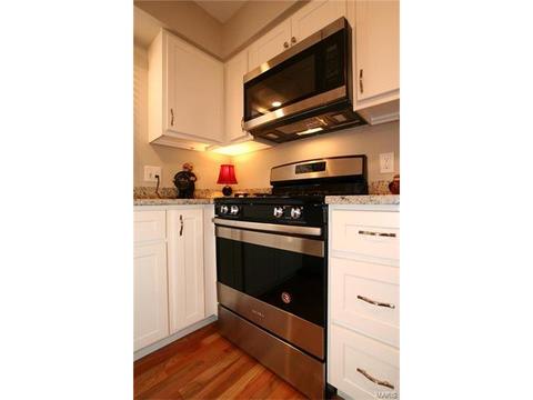 349 Nantucket Dr, Ballwin, MO 63011 photo 8