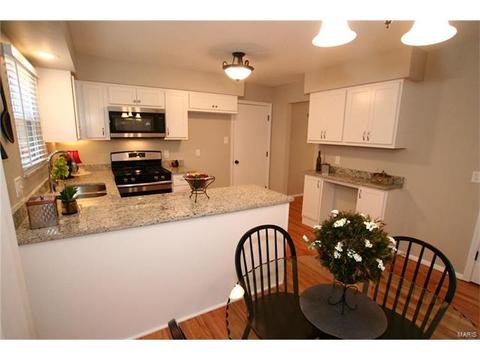 349 Nantucket Dr, Ballwin, MO 63011 photo 15