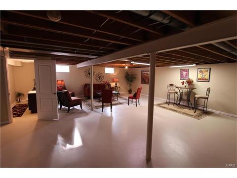 402 Lennox Dr, Ballwin, MO 63011 photo 17