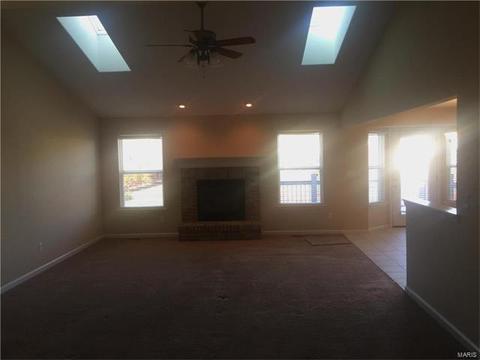 1129 Warm Winds Dr, O'fallon, MO 63366 photo 4