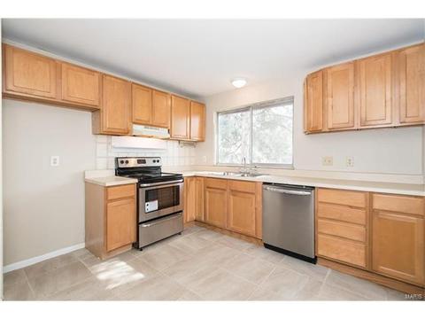 308 Oakfield Dr, Ballwin, MO 63021 photo 8