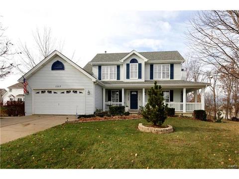 1307 Brighton Crest Dr, O'fallon, MO 63366 photo 1