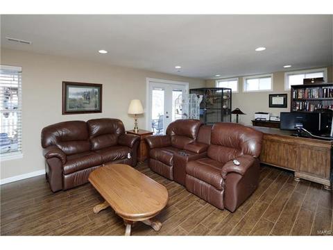 1307 Brighton Crest Dr, O'fallon, MO 63366 photo 17