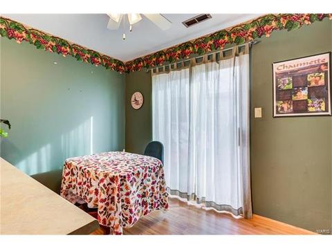 346 Carmel Woods Dr, Ellisville, MO 63021 photo 7