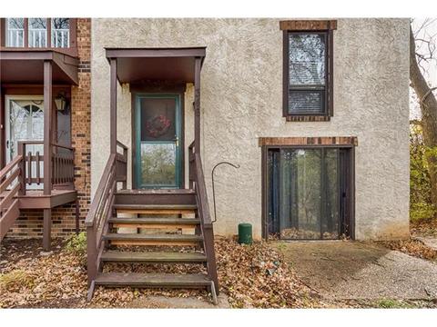 346 Carmel Woods Dr, Ellisville, MO 63021 photo 1