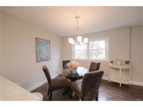 979 Conestoga Dr, Manchester, MO 63021 photo 9