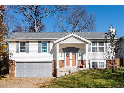 215 Valleyoak Ct, Ballwin, MO 63021 photo 1