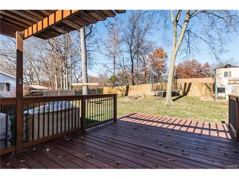 215 Valleyoak Ct, Ballwin, MO 63021 photo 19