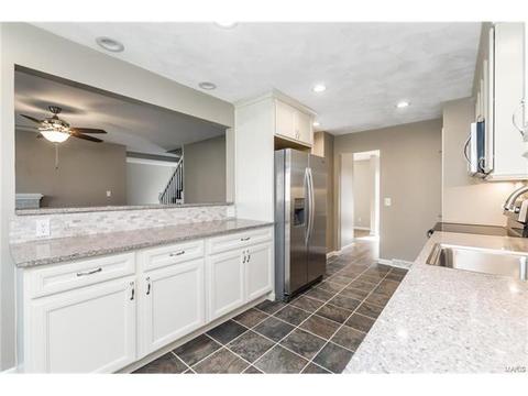 105 Windcliffe, Ballwin, MO 63021 photo 6