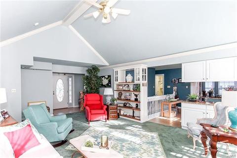 208 Greenburn Dr, Weldon Spring, MO 63304 photo 6