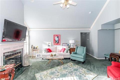 208 Greenburn Dr, Weldon Spring, MO 63304 photo 4