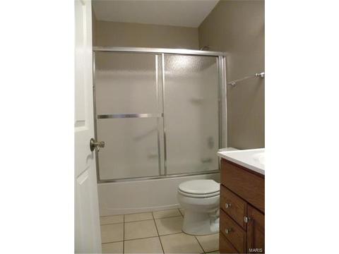 13337 Hiddendale Ln, Ballwin, MO 63021 photo 13