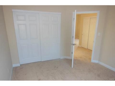 604 Sterling Terrace Dr, Saint Charles, MO 63301 photo 9
