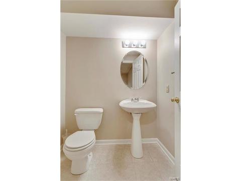 422 Arbor Glen Dr, Ballwin, MO 63021 photo 31