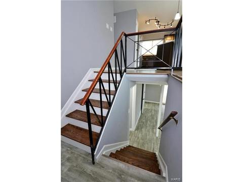 914 Broadhurst, Manchester, MO 63021 photo 6