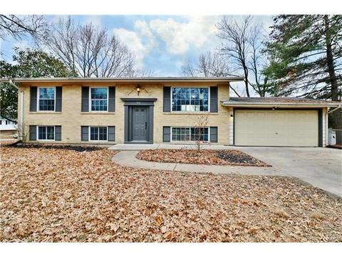 914 Broadhurst, Manchester, MO 63021 photo 1