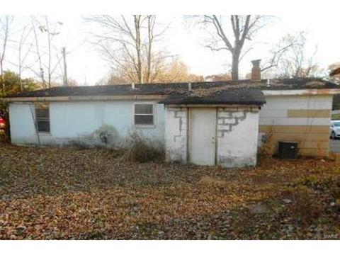 51 Plackemeier Dr, O'fallon, MO 63366 photo 2