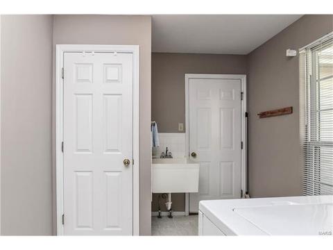 5555 Hennsley Cir, Weldon Spring, MO 63304 photo 15