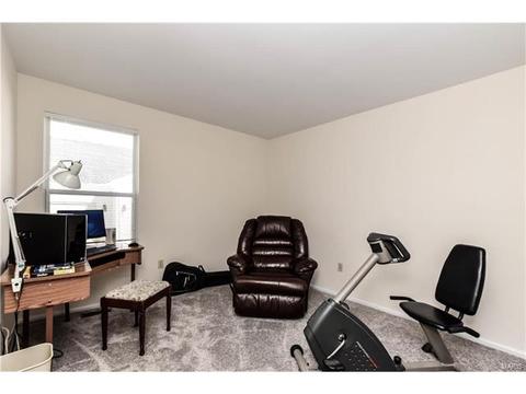 5555 Hennsley Cir, Weldon Spring, MO 63304 photo 27
