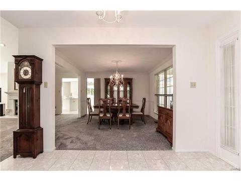 5555 Hennsley Cir, Weldon Spring, MO 63304 photo 4