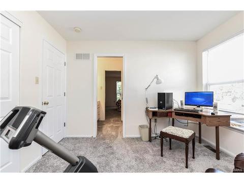 5555 Hennsley Cir, Weldon Spring, MO 63304 photo 28