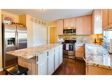 408 Copper Tree Trl, O'fallon, MO 63368 photo 3