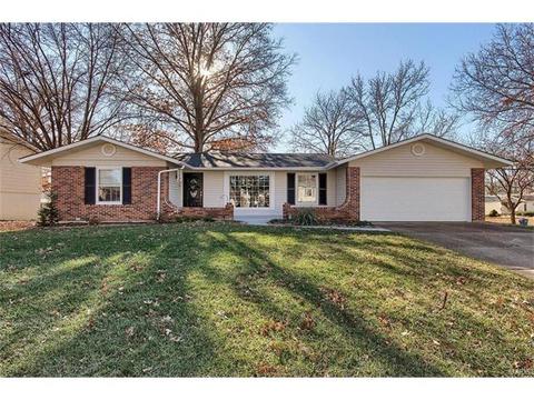 328 Sorrento, Ballwin, MO 63021 photo 1