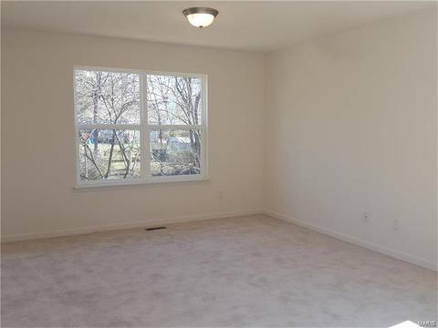 460 Rosedale Ter, Ballwin, MO 63021 photo 2