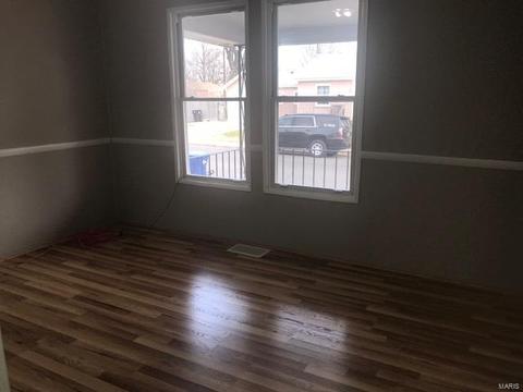 3716 Risch Ave, Saint Louis, MO 63125 photo 4
