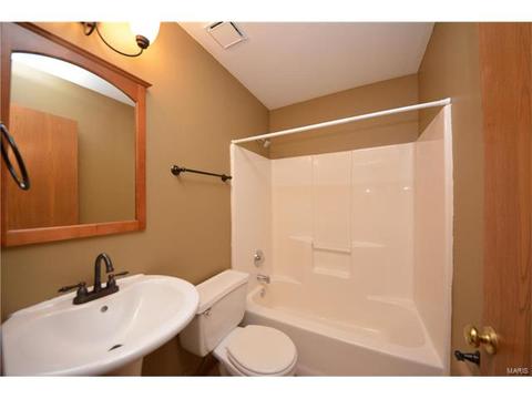52 Mallard Pointe Dr, O'fallon, MO 63368 photo 11