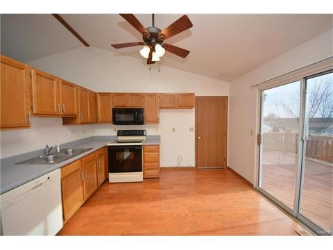 52 Mallard Pointe Dr, O'fallon, MO 63368 photo 6
