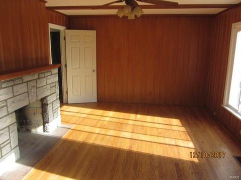 400 Summit Rd, Fenton, MO 63026 photo 3
