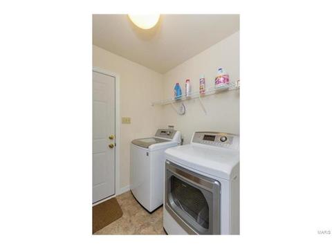 414 Dovedale Dr, O'fallon, MO 63366 photo 13