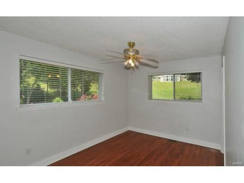 19 Lochhaven Ln, Ballwin, MO 63021 photo 11
