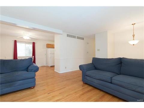 516 Ranch Dr, Manchester, MO 63011 photo 3