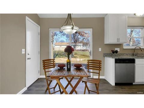 1377 Trading Post Ln, O'fallon, MO 63366 photo 4