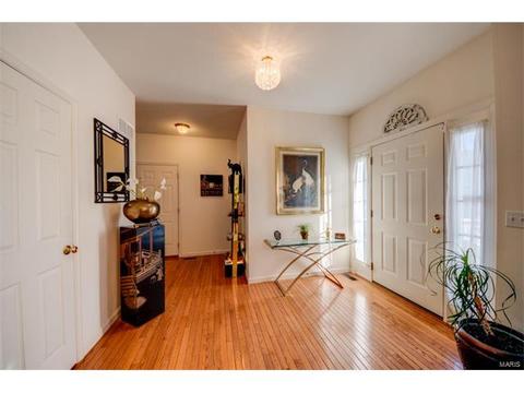 915 Midpoint Dr, O'fallon, MO 63366 photo 2