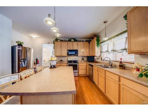 915 Midpoint Dr, O'fallon, MO 63366 photo 8